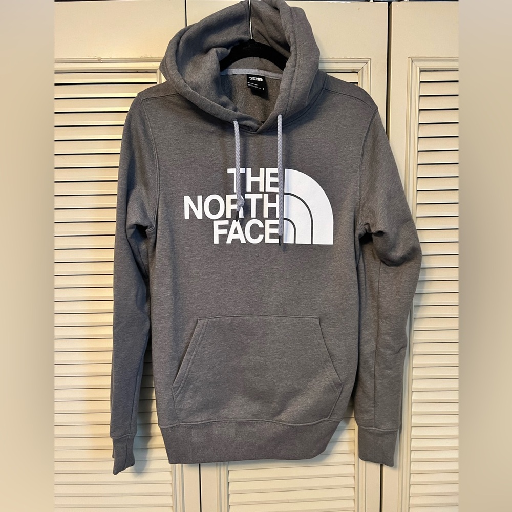 The North Face hoodie sweatshirt like new. Used once. Size S.